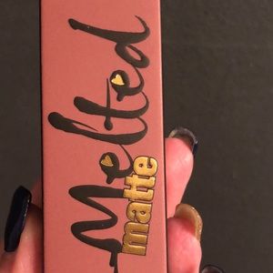Too faced matte lipstick